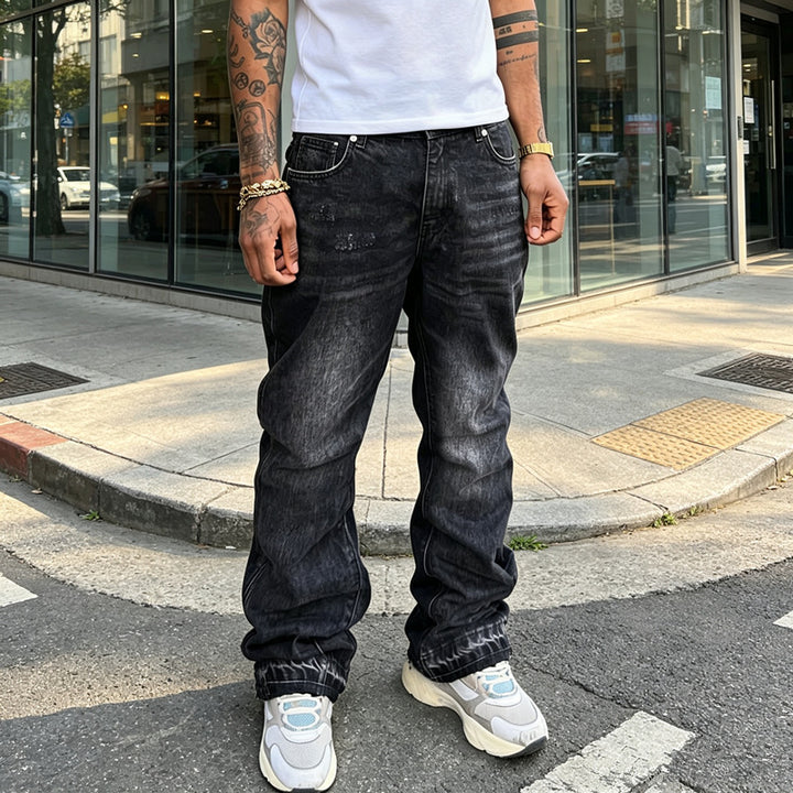 Herren Lässige Denim-Jeans mit Destroyed-Details Echoarchiv