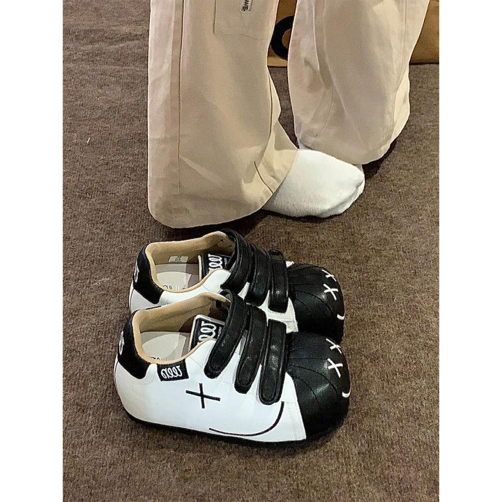 Damen Sneakers mit praktischem Klettverschluss und verspieltem Design Echo Archiv