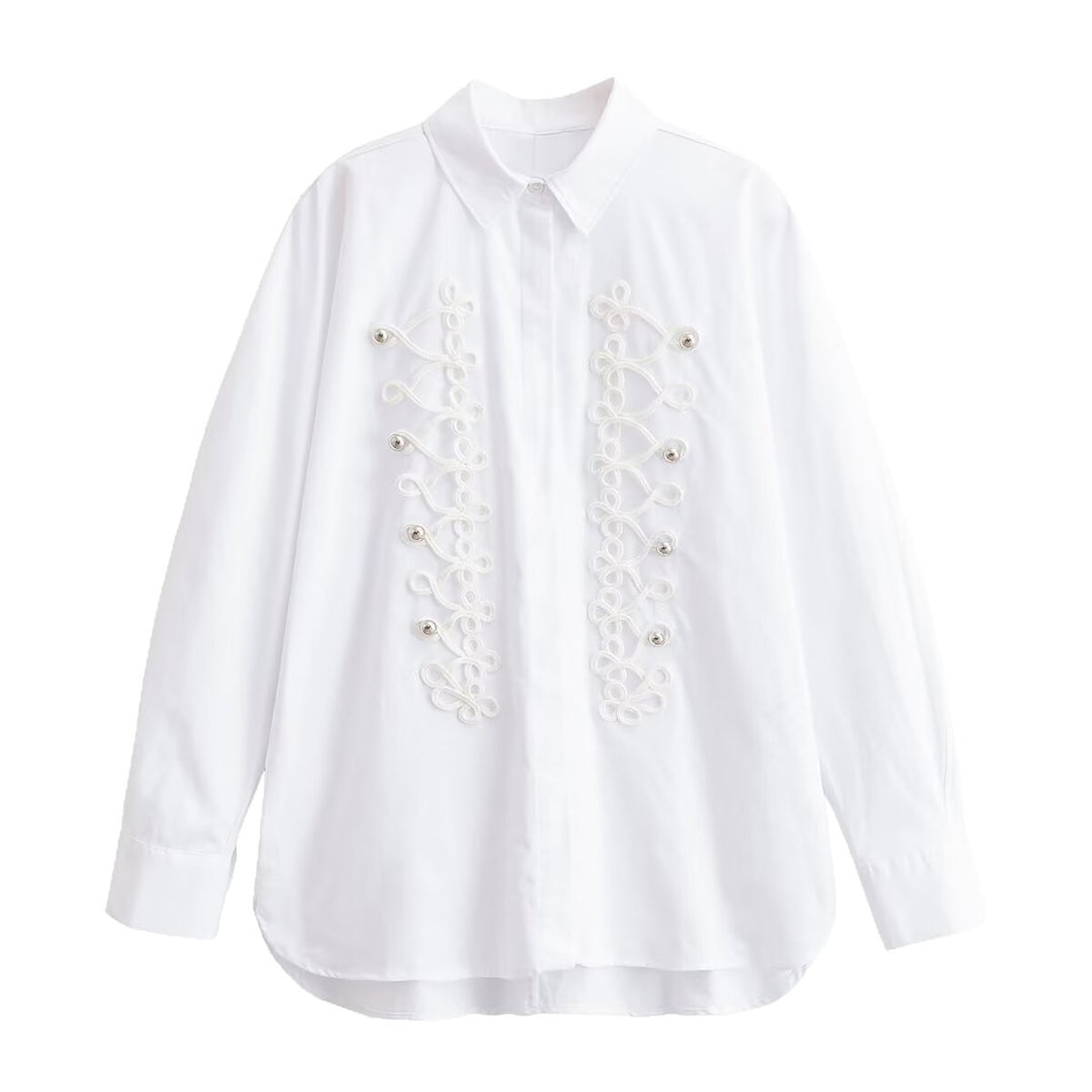Damen Oversized-Bluse mit dekorativen Froschverschlüssen und Hemdkragen Echoarchiv