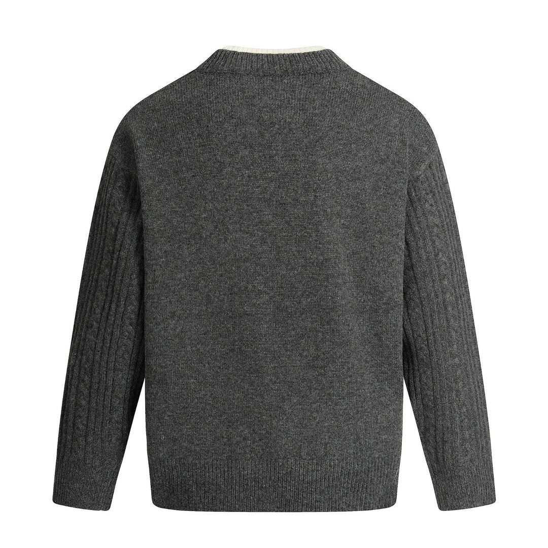 Herren Zopfmuster-Pullover mit V-Einsatz und doppeltem Rollkragen Echoarchiv
