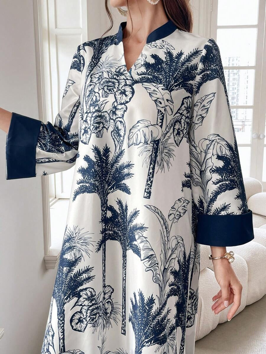 Damen Maxikleid in Satinoptik mit Palmenprint, Stehkragen und weitem 3/4-Ärmel – Valéora