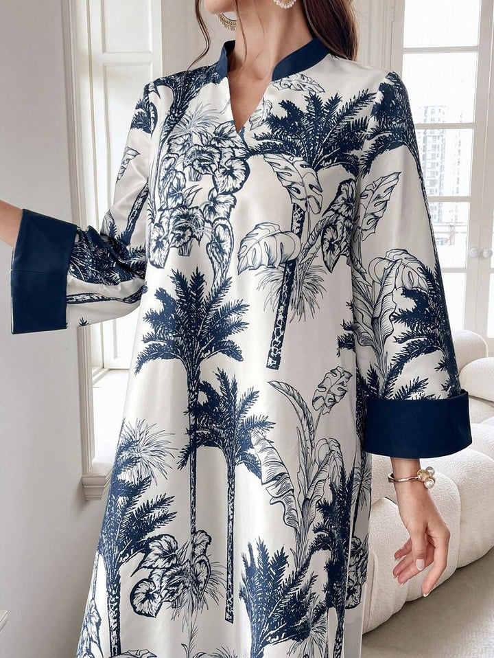 Damen Maxikleid in Satinoptik mit Palmenprint, Stehkragen und weitem 3/4-Ärmel – Valéora