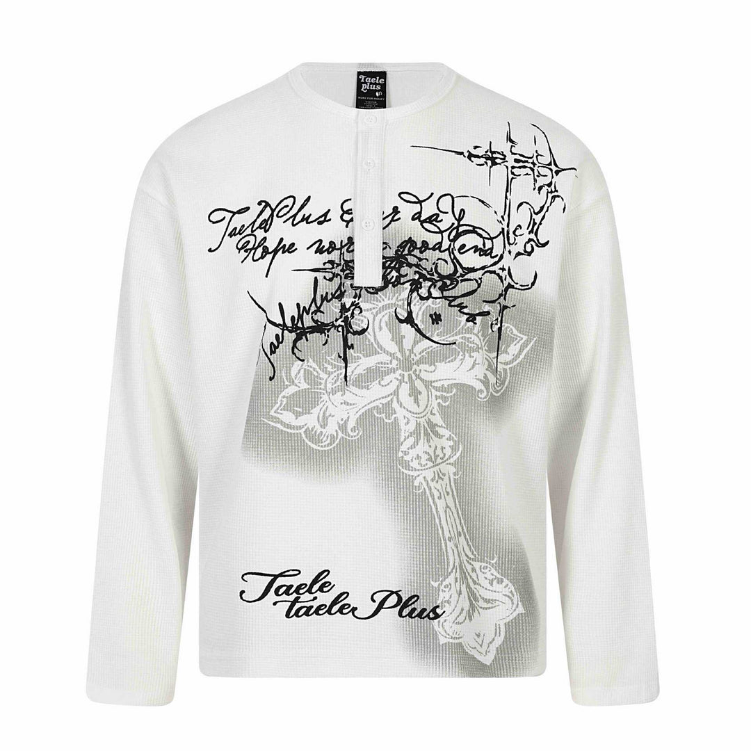 Herren Langarm-Henleyshirt mit Waffelstruktur, Knopfleiste und großflächigem Grafikprint Echoarchiv