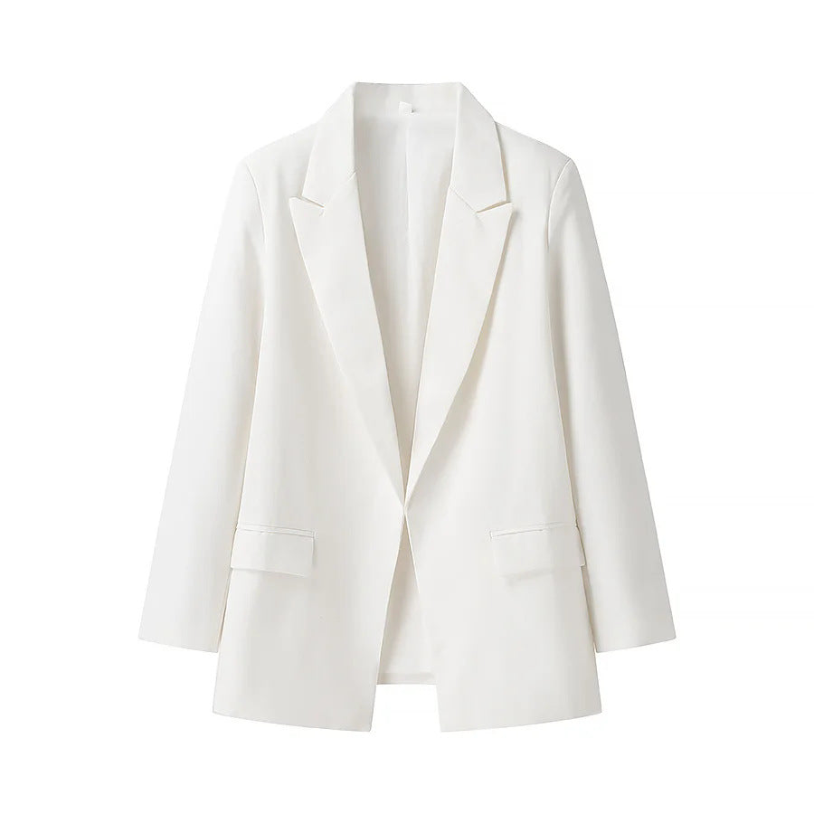 Damen unstrukturierter Longblazer mit fallendem Revers, leichter Stretchqualität und Pattentaschen – Célinea