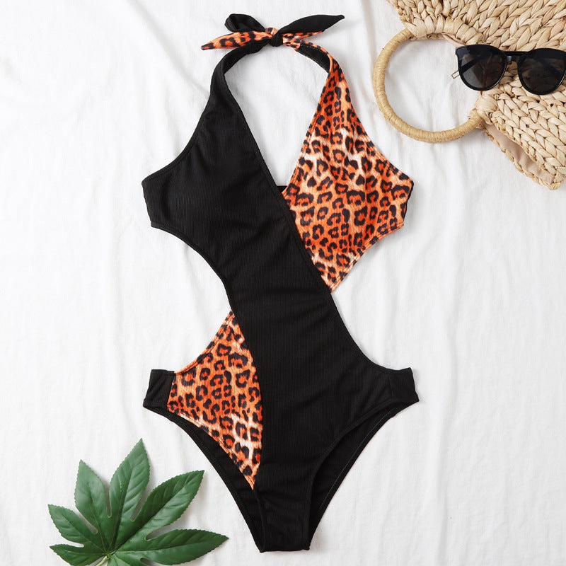 Damen Einteiliger Badeanzug mit innovativem Cut-Out-Design und luxuriösem Leopardenmuster Echo Archiv