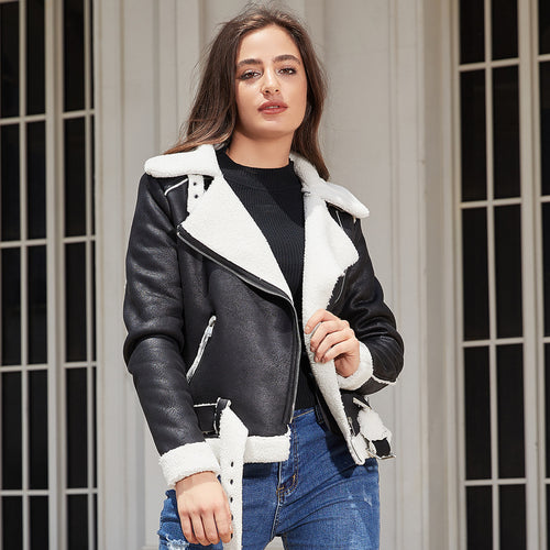 Damen nan taillierte Lammfellimitat-Fliegerjacke mit Gürtel und Teddyfutter Echo Archiv