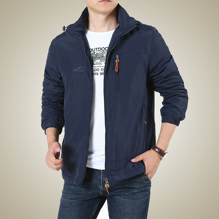 Herren Atmungsaktive Minimalistische Softshell‑Fieldjacke mit Stehkragen und Brustzip Echoarchiv