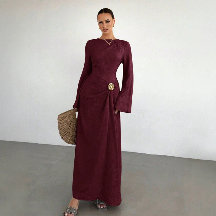 Damen Maxikleid mit Drapierter Taille, langen Glockenärmeln und Zierbrosche Echo Archiv