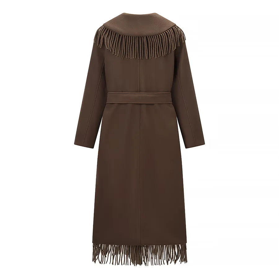 Damen langer Fransenmantel mit voluminösem Schalkragen, Taillengürtel und aufgesetzten Taschen – Montévia