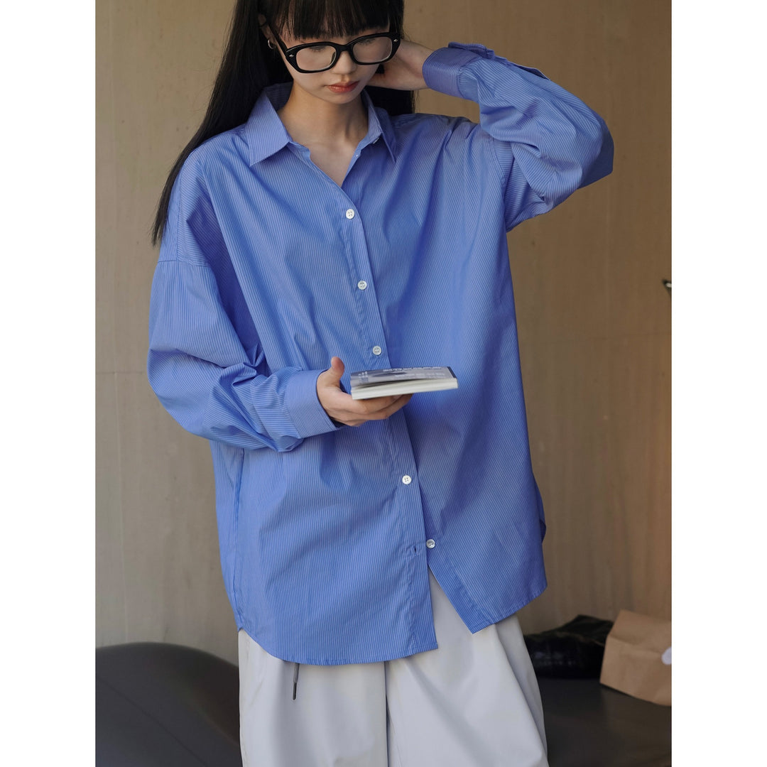 Damen Oversized Hemd aus Baumwollpopeline mit feinen Nadelstreifen und verlängertem Saum Echoarchiv