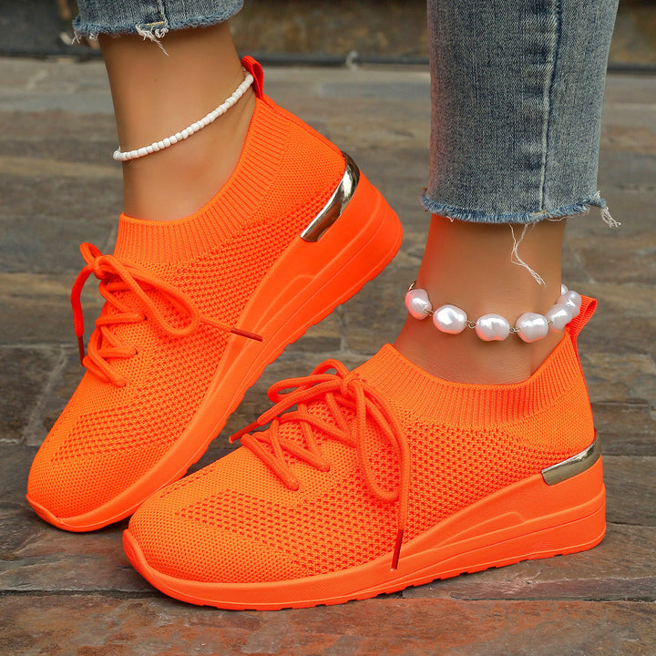 Damen bequeme Sport-Sneaker mit atmungsaktivem Obermaterial und eleganter Plateausohle Echoarchiv