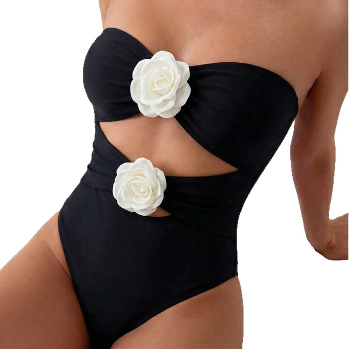 Damen Eleganter Cut-Out-Badeanzug mit floralem Detail Echo Archiv