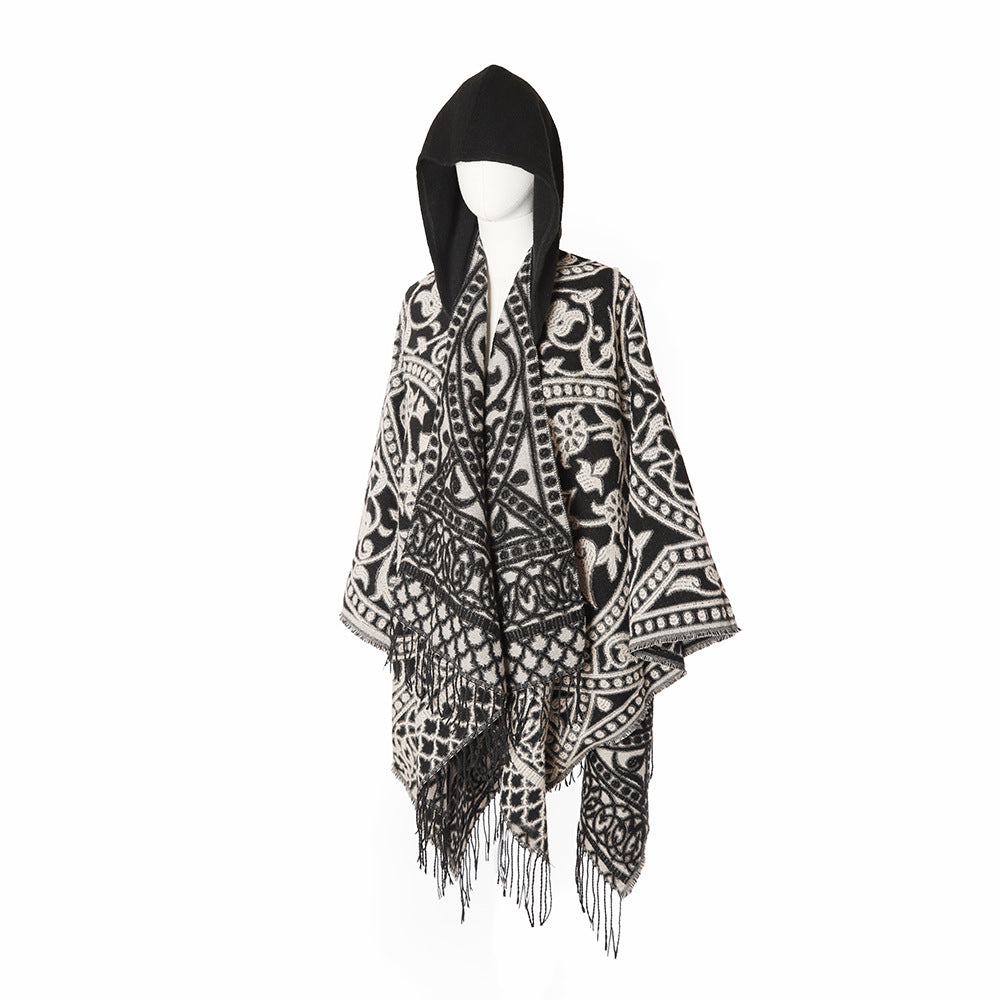 Damen Kapuzen-Ruana aus Wollmix mit Ornament-Jacquard und Fransen – Avérine