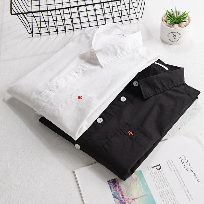Herren Leichtes Baumwollhemd im Overshirt‑Stil mit Kentkragen, Brusttasche und dezenter Mini‑Stickerei Echoarchiv
