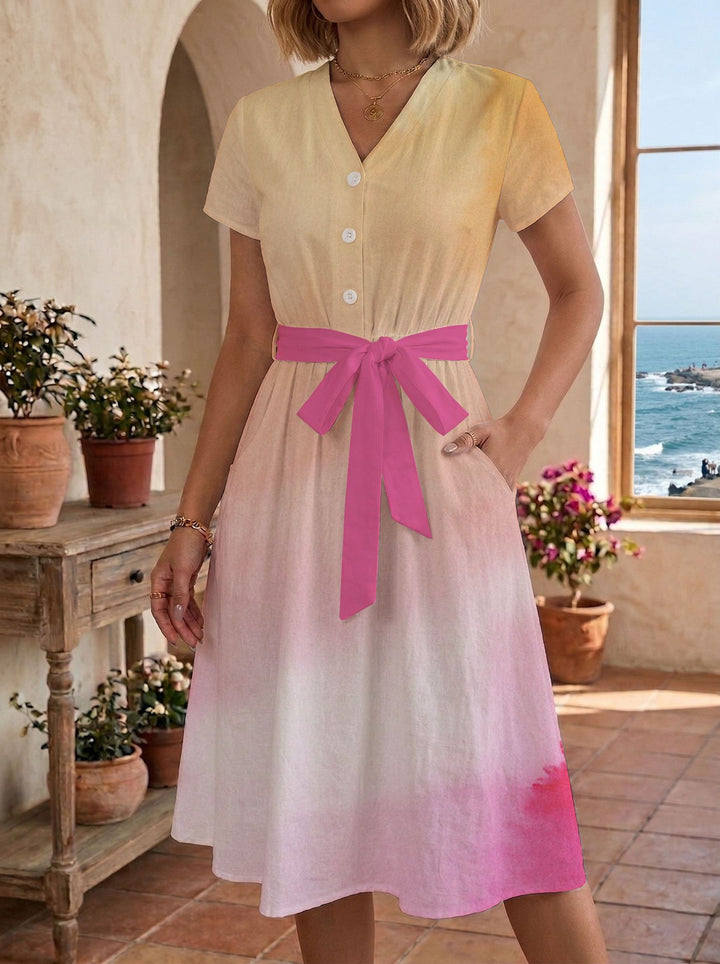 Damen Sommerliches Kleid mit taillierbarem Bindegürtel und floralem Muster Echo Archiv