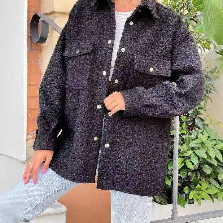 Damen Oversized Teddy-Übergangsjacke mit Brusttaschen und Druckknöpfen Echoarchiv