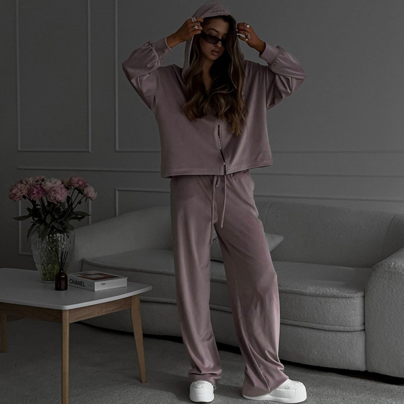 Damen nan luxuriöses Velours-Zweiteiler Set mit kurzem Reißverschluss-Hoodie und weiten Highwaist-Loungehosen Echo Archiv