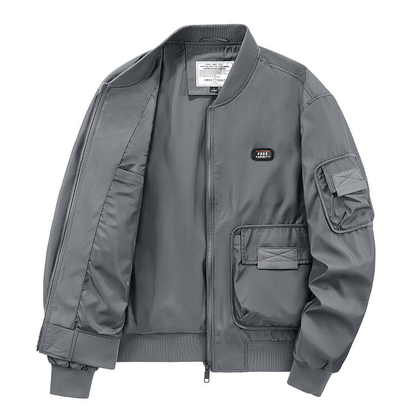 Herren Leichte Nylon-Bomberjacke im Utility‑Stil mit großen Fronttaschen und Ärmeltasche – Brevano