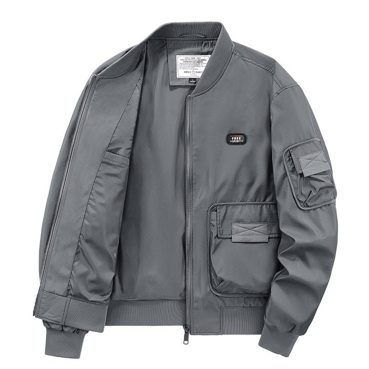 Herren Leichte Nylon-Bomberjacke im Utility‑Stil mit großen Fronttaschen und Ärmeltasche – Brevano