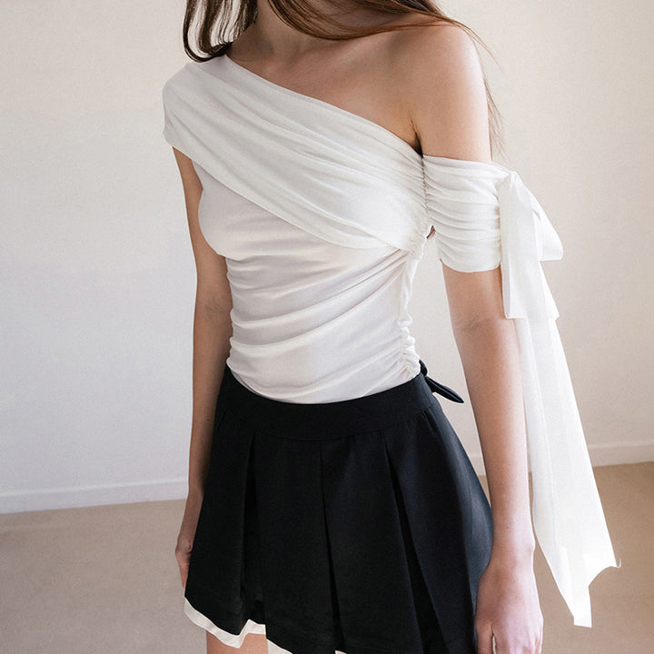 Damen Off-Shoulder Oberteil mit Rüschendetails und transparentem Ärmel Echo Archiv