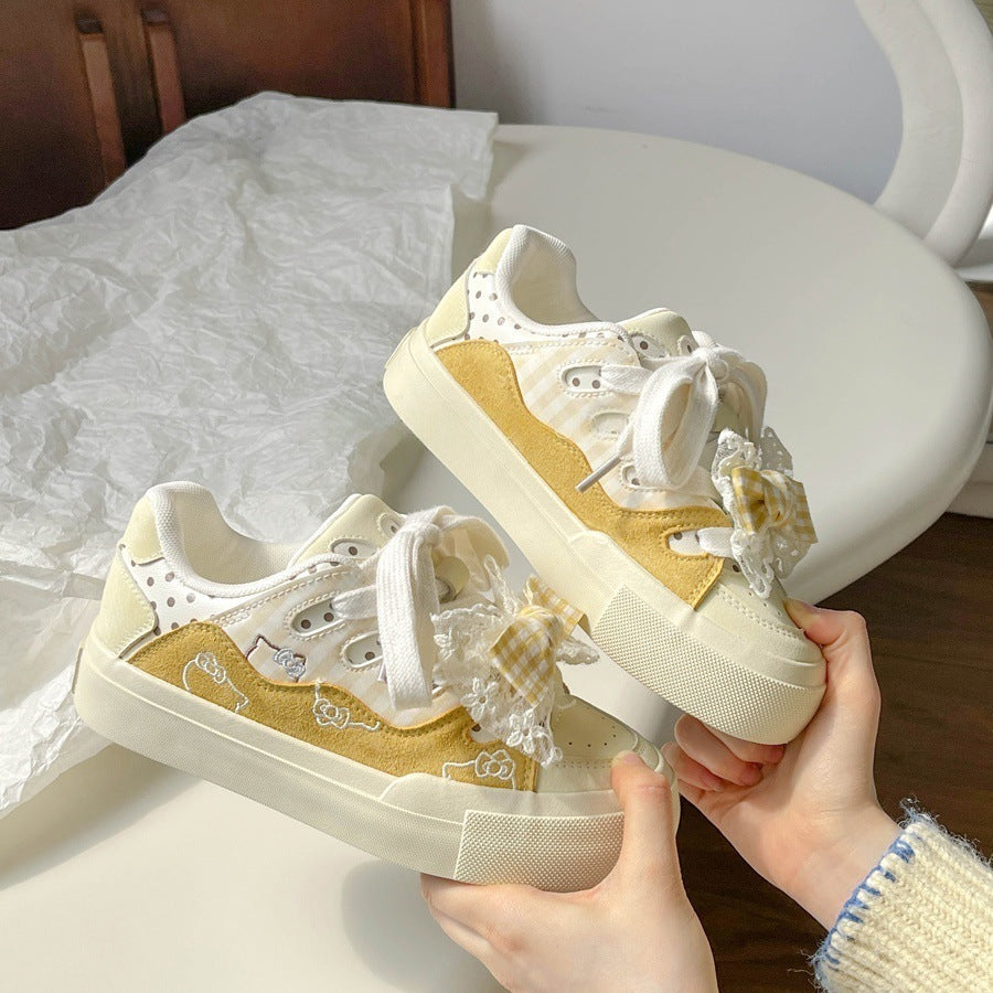 Damen Sneakers mit verspielt romantischen Details und komfortablen Sohlen Echo Archiv