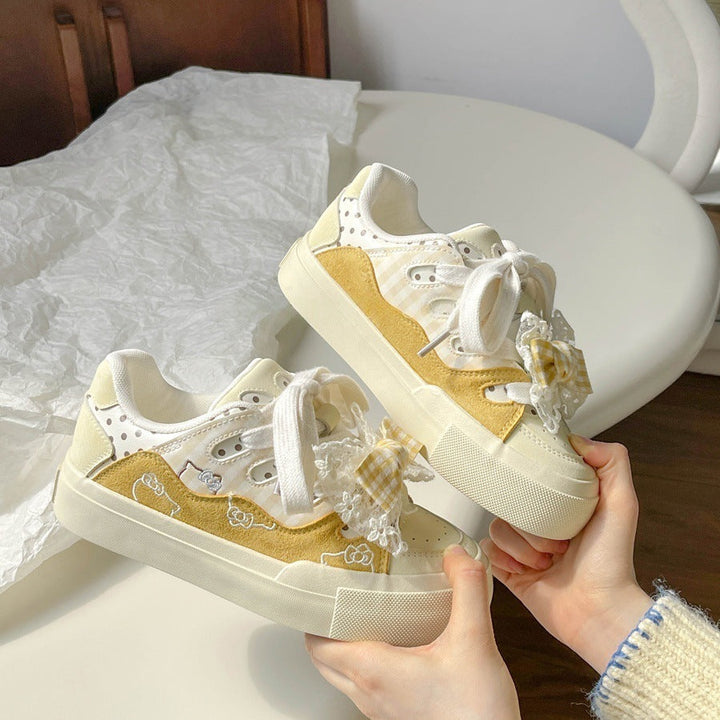 Damen Sneakers mit verspielt romantischen Details und komfortablen Sohlen Echo Archiv