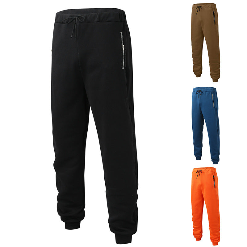Herren nan komfortable Jogginghose mit elastischem Bund Kordelzug konisch zulaufenden Beinen und seitlichen Reißverschlusstaschen Echo Archiv