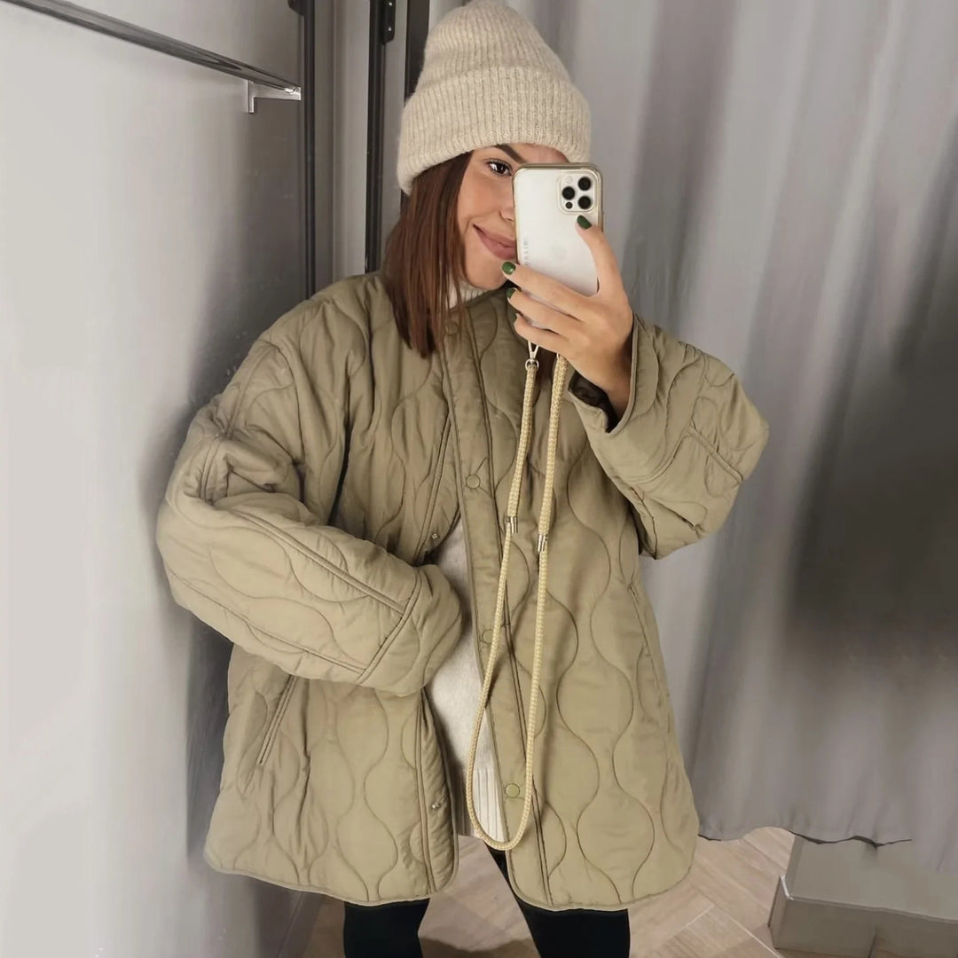 Damen Steppjacke Longline mit Oversize‑Silhouette und Druckknopfverschluss Echo Archiv