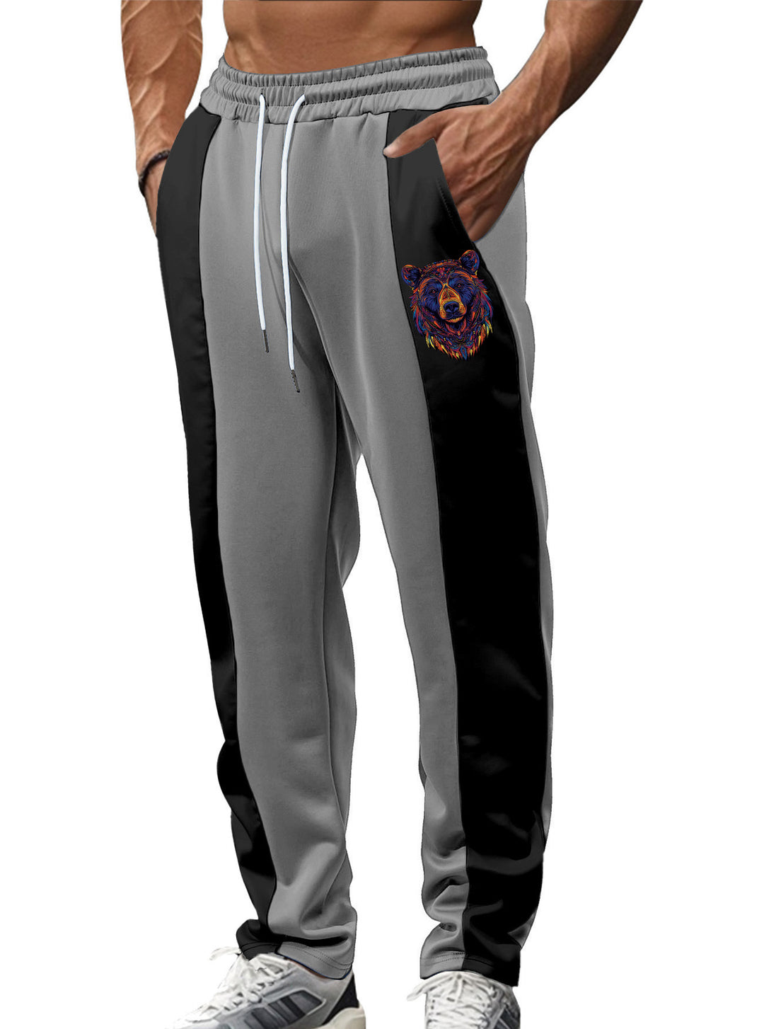 Herren nan sportive Trackpants mit seitlichen Kontrastbahnen elastischem Bund Kordelzug und Hirschstickerei Echo Archiv