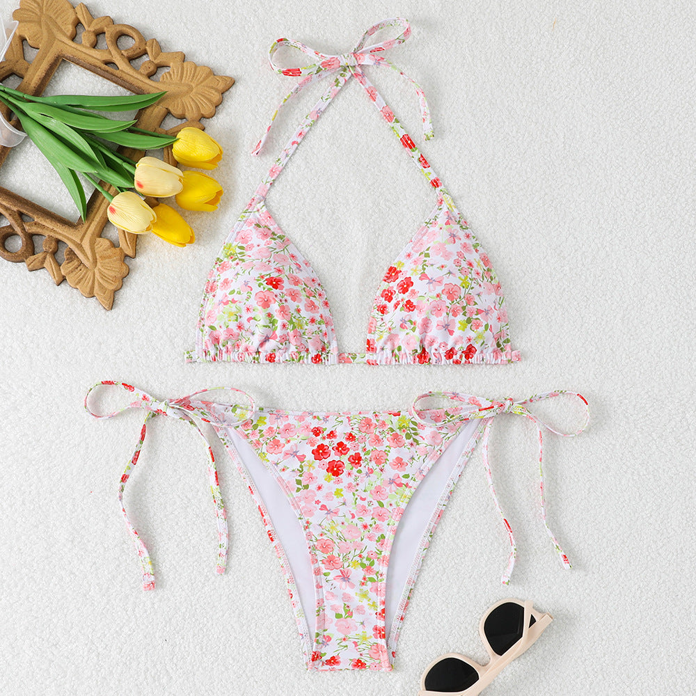 Damen Triangel-Bikini mit verstellbaren Bindebändern und floralen Details Echo Archiv
