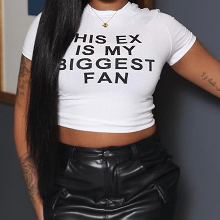 Damen Crop-Top mit witzigem Schriftzug und figurbetontem Schnitt Echo Archiv