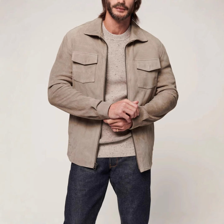 Herren elegante Wildlederjacke mit praktischen Brusttaschen Echoarchiv