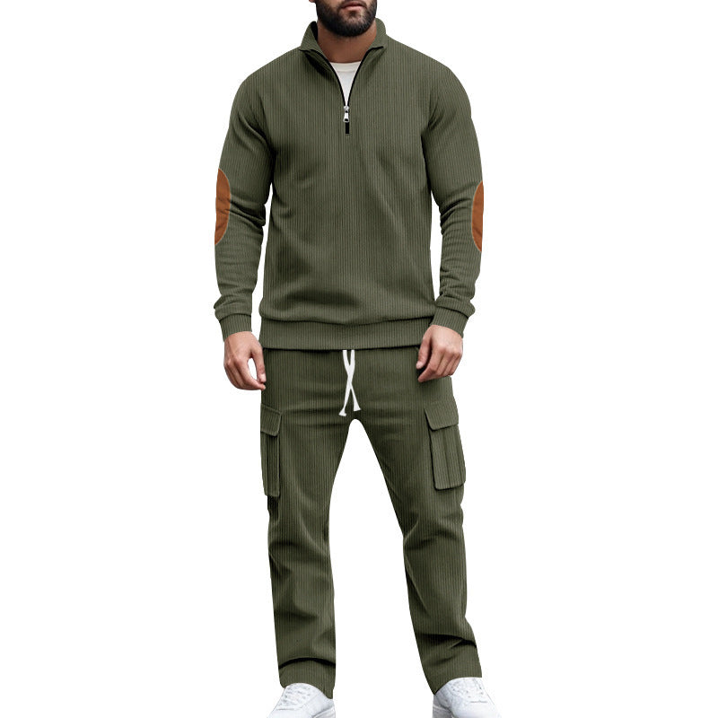 Herren sportlicher Stehkragenpullover mit Reißverschluss und Cargo-Hose Echoarchiv
