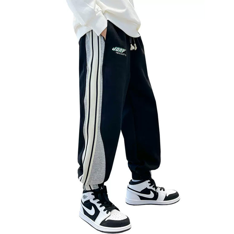 Herren sportliche Jogginghose mit seitlichem Streifendetail Echo Archiv