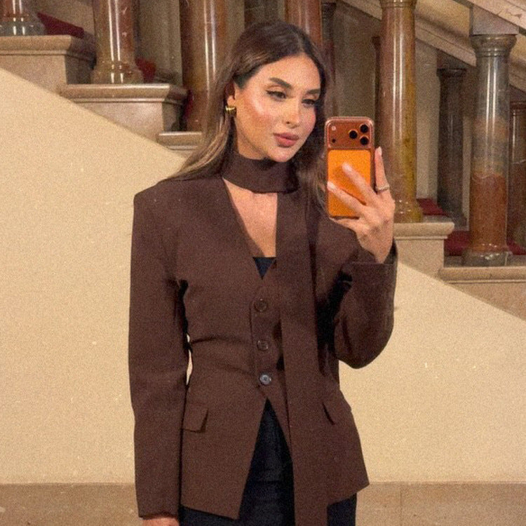 Damen Taillierter Blazer mit Schalkragenband, dreifacher Knopfleiste und Pattentaschen Echo Archiv