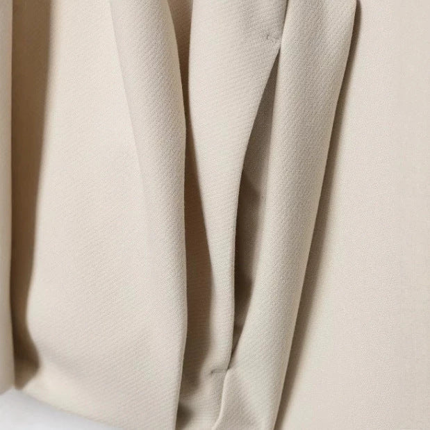 Damen Kurz geschnittener Boxy‑Blouson mit hohem Stehkragen und überschnittenen Ärmeln Echo Archiv