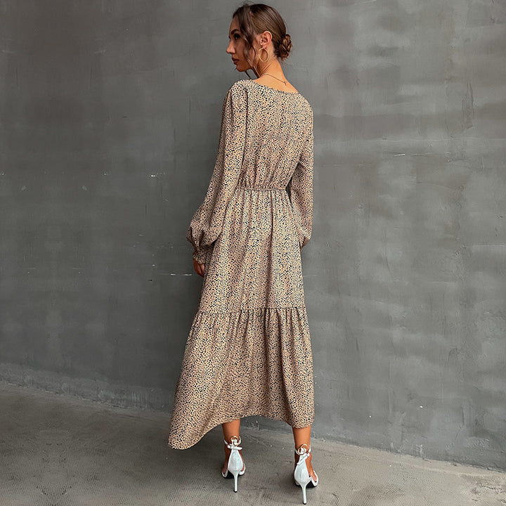 Damen Langes Stufenmaxikleid mit elastischer Taillenraffung und feinem Punkteprint Echoarchiv
