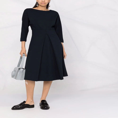 Damen Kleid mit 3/4-Ärmeln, Boot-Ausschnitt und tailliertem Faltenrock Echoarchiv