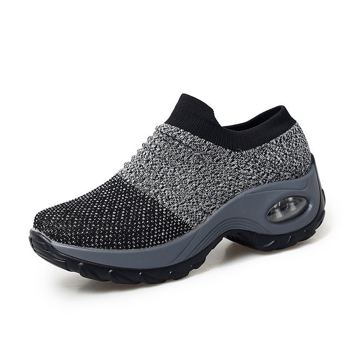 Damen Slip-On Strick-Sneaker mit sockenähnlichem Schaft und Luftkissen-Plateausohle – Névara