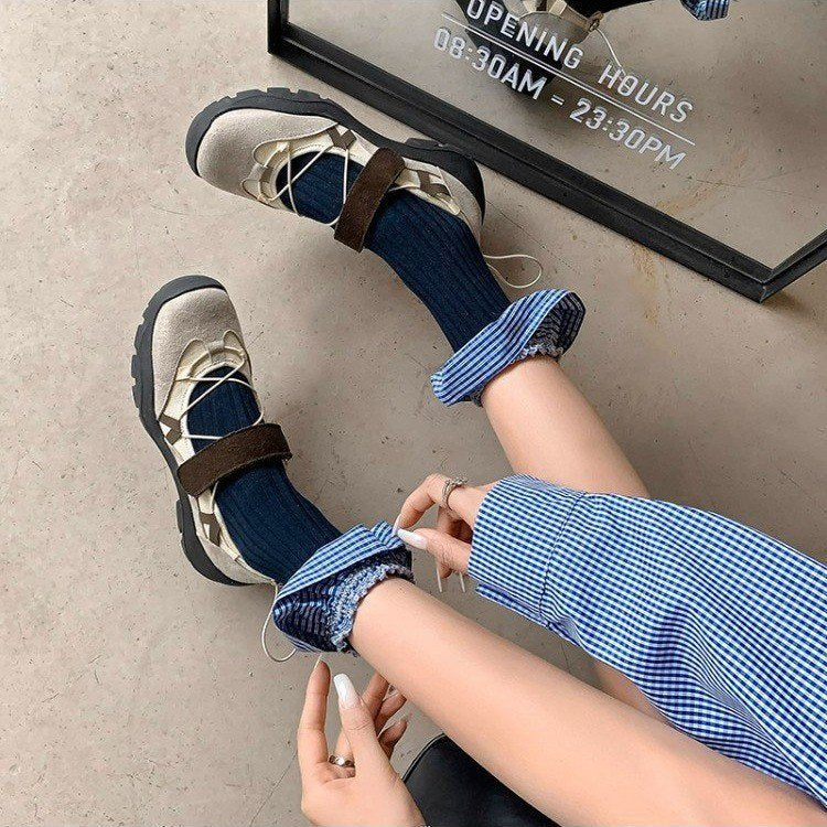 Damen Sportliche Ballerinas mit verstellbarem Riemen und rutschfester Sohle Echoarchiv