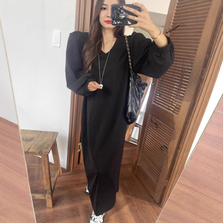 Damen Lässiges Maxi‑Sweatkleid mit V‑Ausschnitt, voluminösen Ballonärmeln und geradem Saum – Valéora