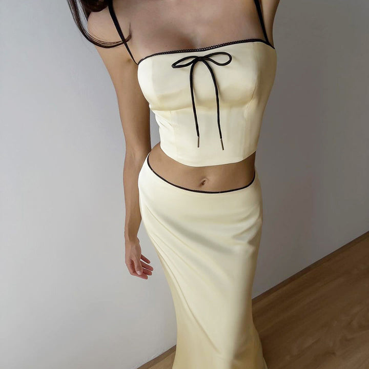 Damen Glamouröses Satin-Kleid mit Spitzendetails Echo Archiv