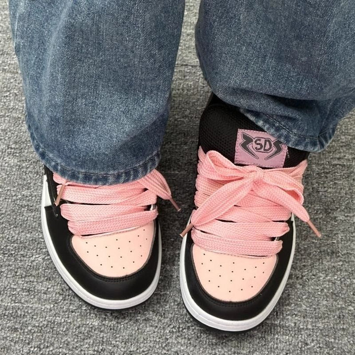 Damen Sportliche Sneakers mit atmungsaktiver Oberflächenstruktur und robustem Profil Echo Archiv