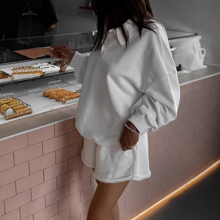 Damen Relaxed-Frottee-Loungewear-Set mit Oversize-Sweatshirt und ausgefransten Shorts – Avérine
