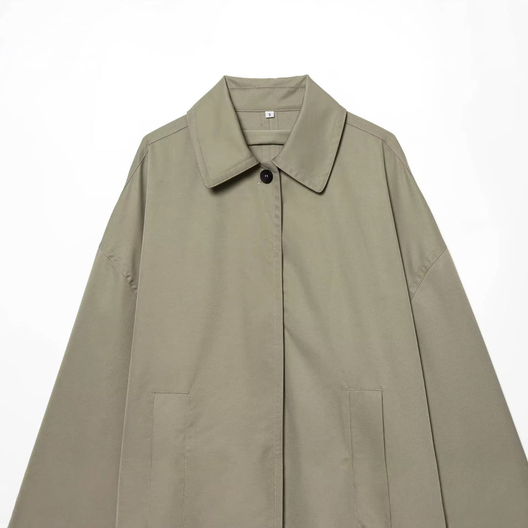 Damen Weitgeschnittener Cape‑Mantel mit verdeckter Knopfleiste und aufgesetzten Taschen Echo Archiv