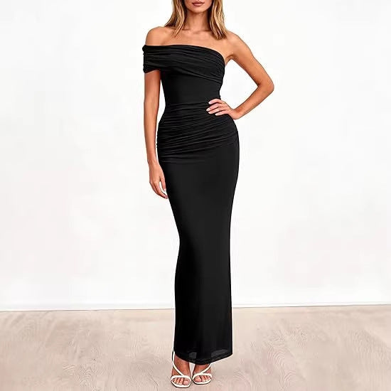Damen Elegantes Maxi-Kleid mit schulterfreiem Design und raffinierten Drapierungen Echo Archiv