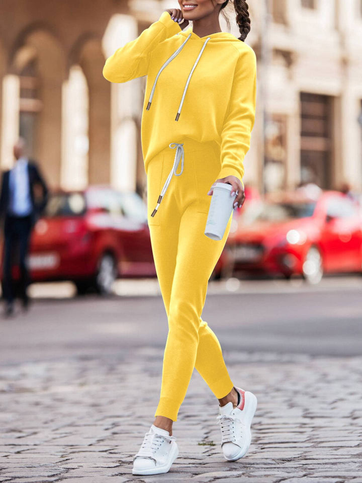 Damen Lässiges Kapuzenpulli- und schmalgeschnittenes Jogginghose-Set – Auréline