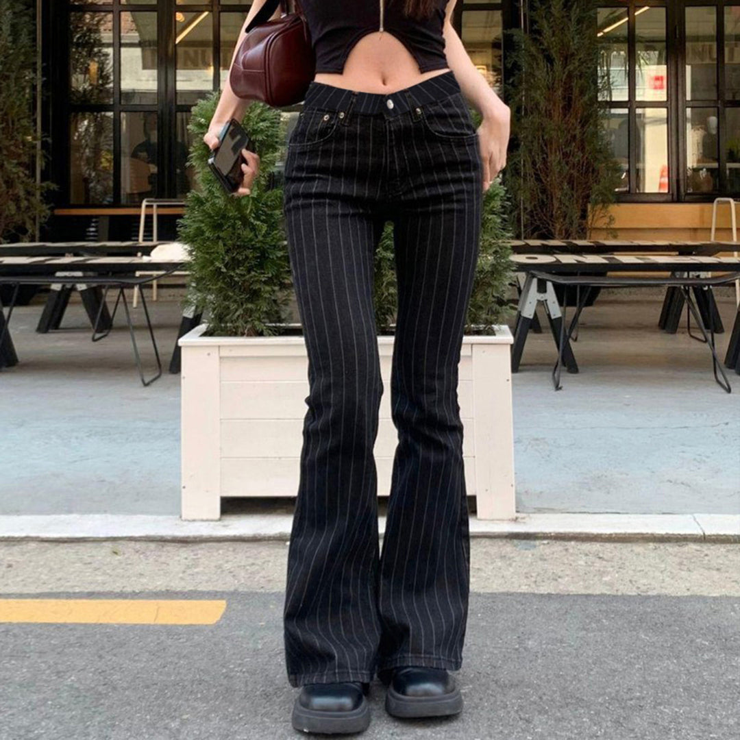 Damen Schlagjeans mit vertikalen Streifen und hohem Taillenbund Echo Archiv