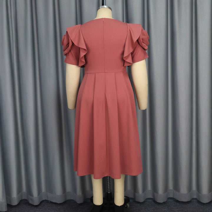 Damen Elegantes Midi-Kleid mit voluminösen Rüschenärmeln und funkelndem Schmuckdetail Echo Archiv