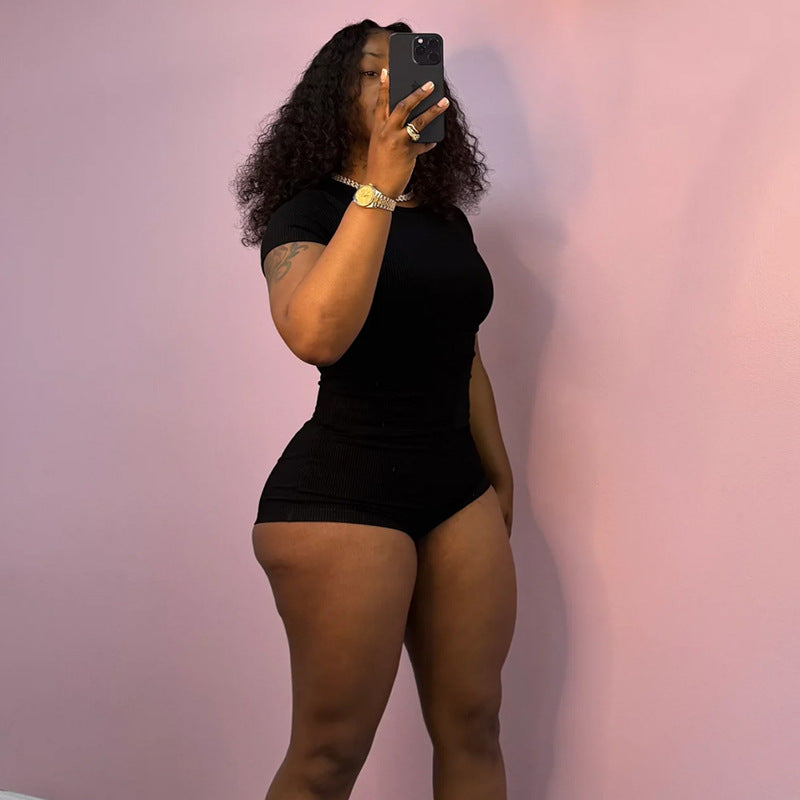Damen Figurbetontes Jumpsuit mit kurzen Ärmeln und Rippenstruktur Echo Archiv